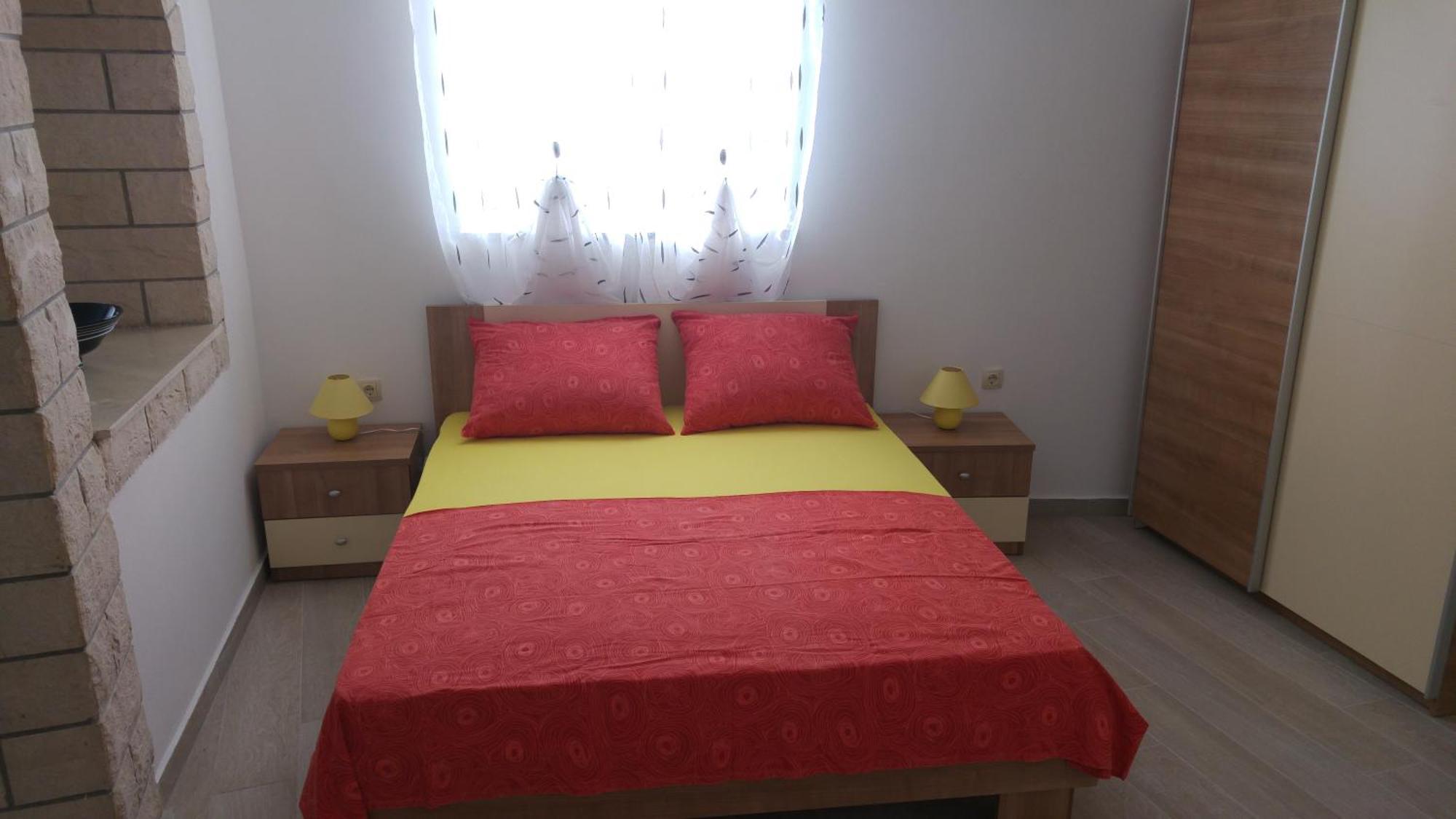 Apartments And Room Suza Сень Экстерьер фото