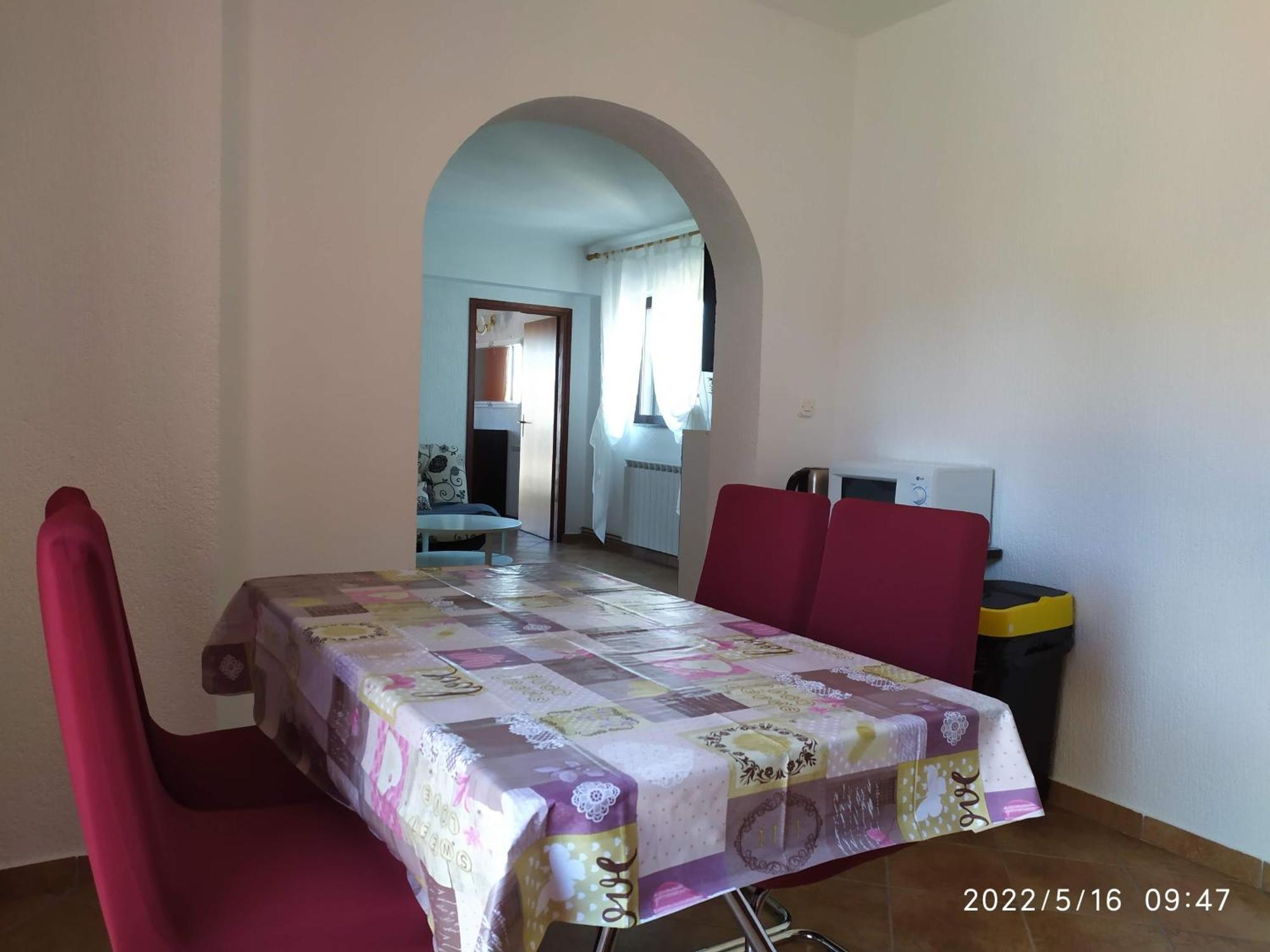 Apartments And Room Suza Сень Экстерьер фото