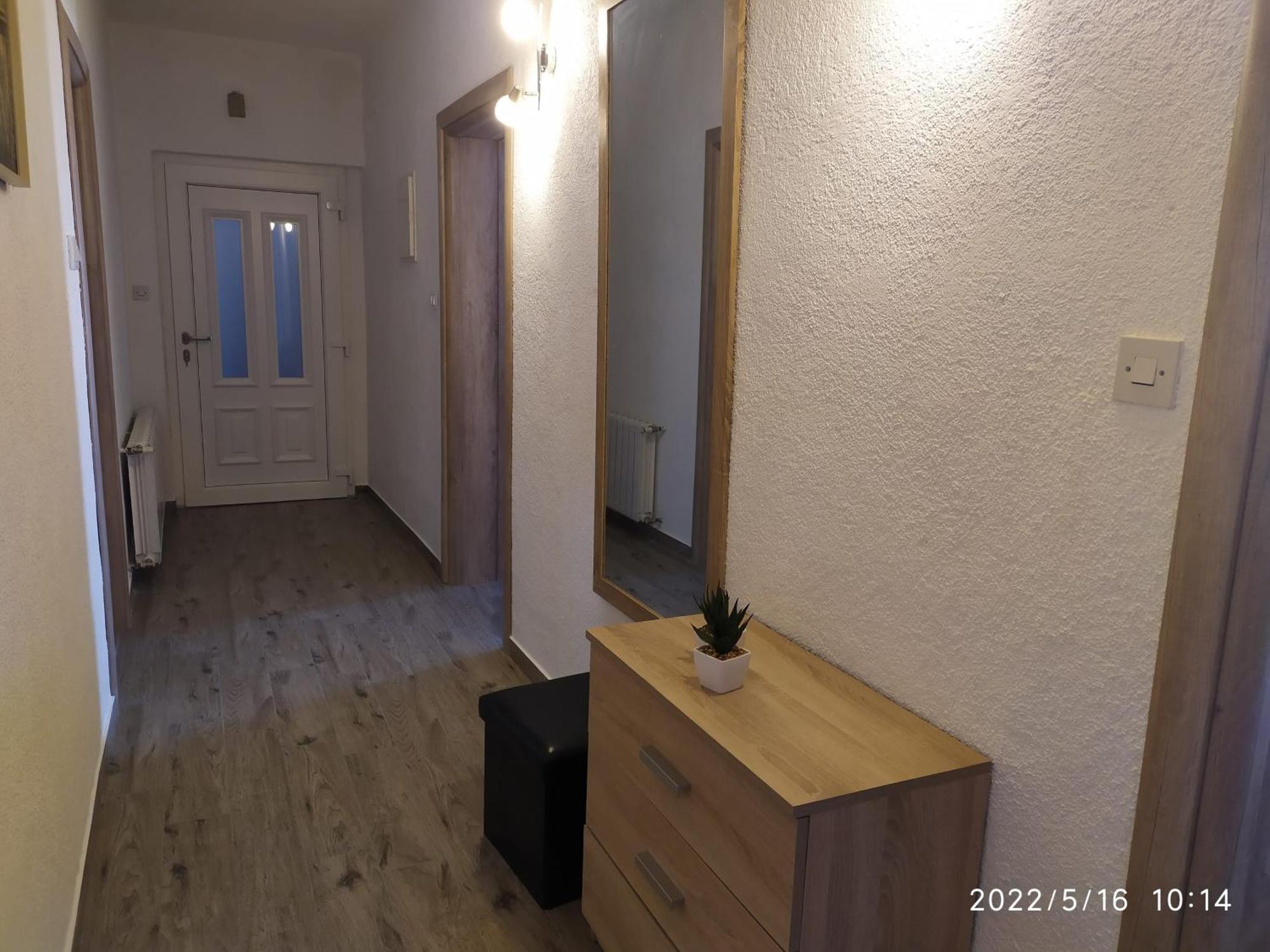 Apartments And Room Suza Сень Экстерьер фото